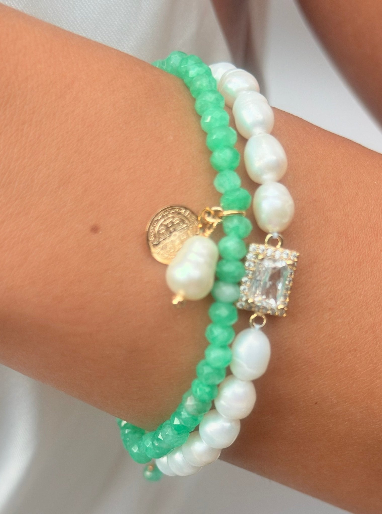 Freshwater Pearl & Baguette Crystal Bracelet – 18k Gold - Plated | Bonita Jewels of Brazil - Bonita Jewels of Brazil